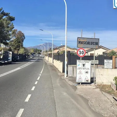 L'attico Di Greta,etna House Appartamento